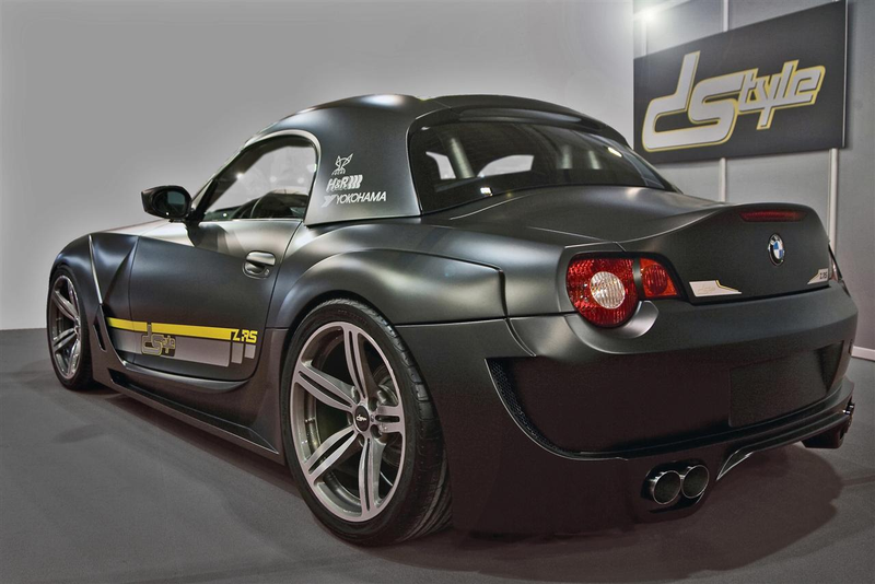 Illustration for article titled Racer-Designed BMW Z4 Body Kit Proves Drivers Should Stick To Driving